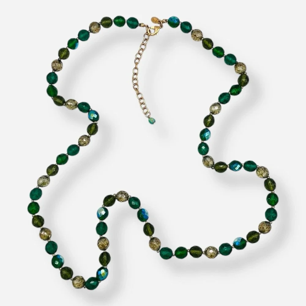 Vintage Joan Rivers Necklace Green Aurora Borealis Czech Republic Glass Bead 38